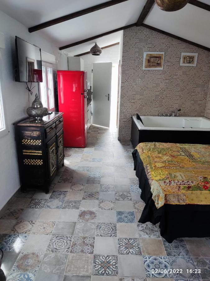 Villa Egipto Con Jacuzzi Y Piscina Climatizada Chiclana de la Frontera Eksteriør billede