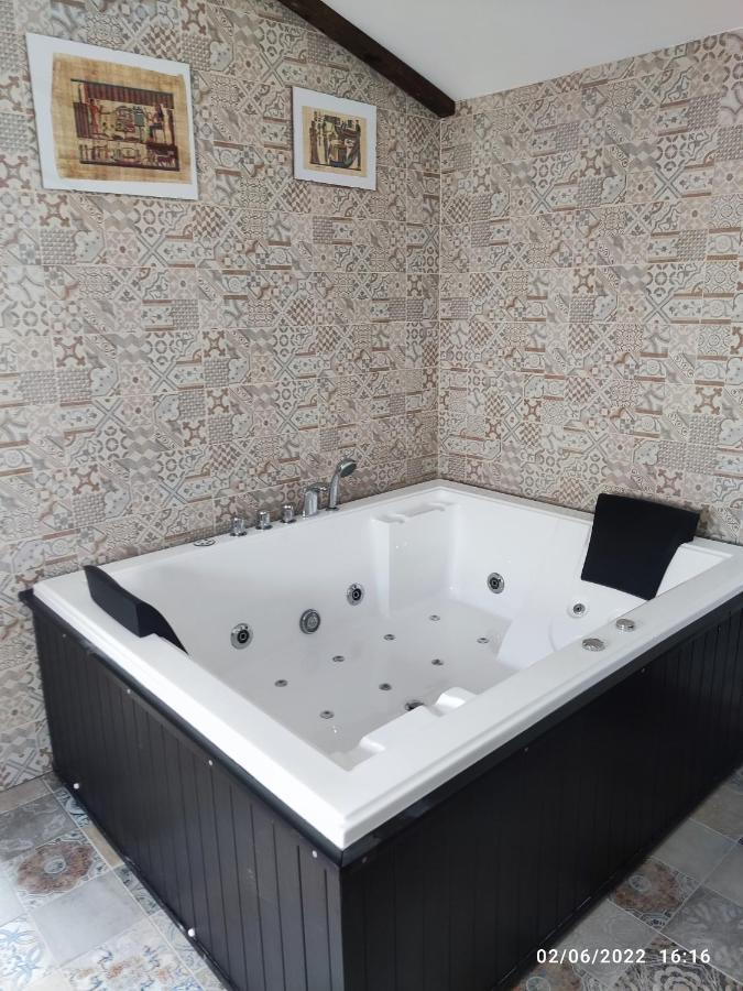 Villa Egipto Con Jacuzzi Y Piscina Climatizada Chiclana de la Frontera Eksteriør billede
