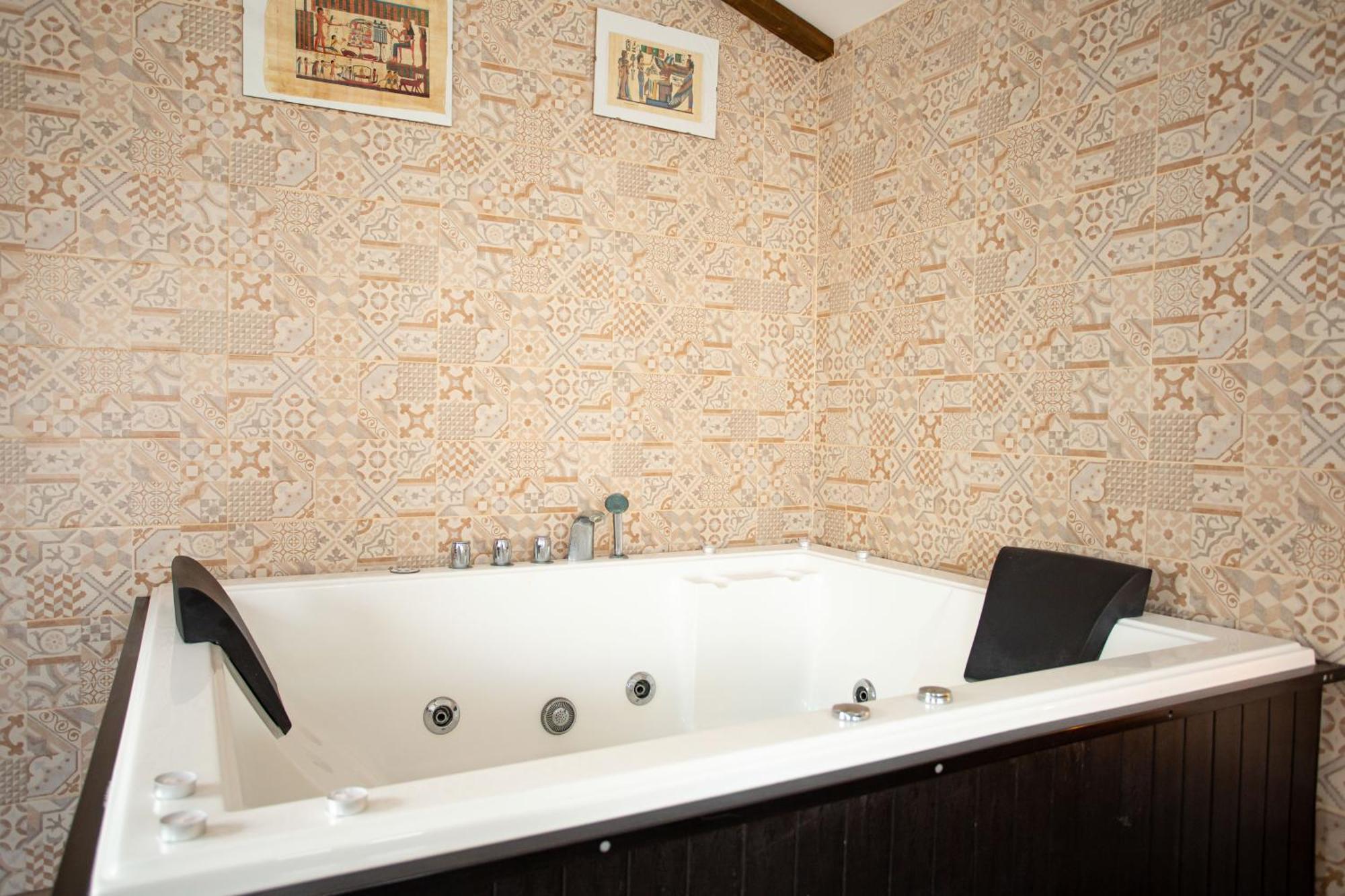 Villa Egipto Con Jacuzzi Y Piscina Climatizada Chiclana de la Frontera Eksteriør billede