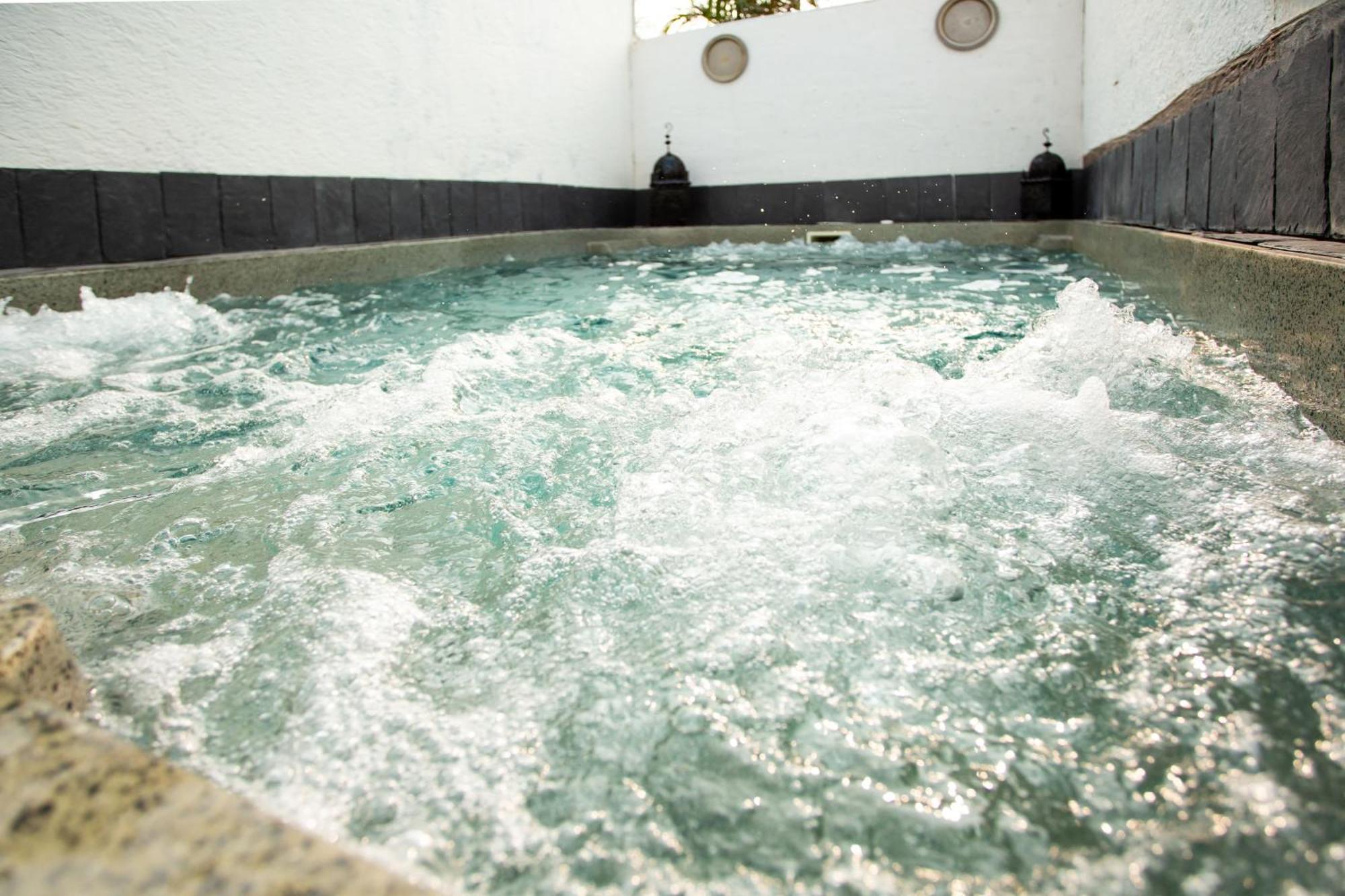 Villa Egipto Con Jacuzzi Y Piscina Climatizada Chiclana de la Frontera Eksteriør billede